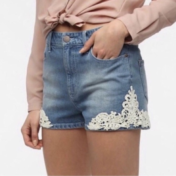 BDG Urban Outfitters high rise Erin shorts lace trim size 28 denim - Picture 1 of 8